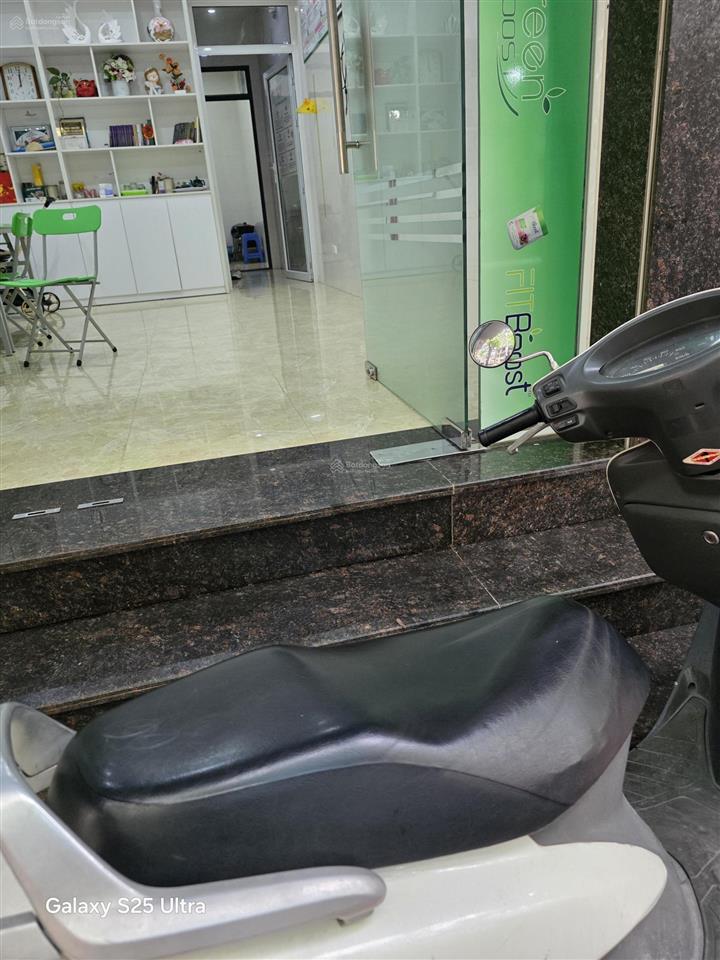 Cho thuê ch d2 giảng võ view đẹp, 4 triệu, 28m2, đầy đủ tiện nghi tại e9 tập thể bắc thành công