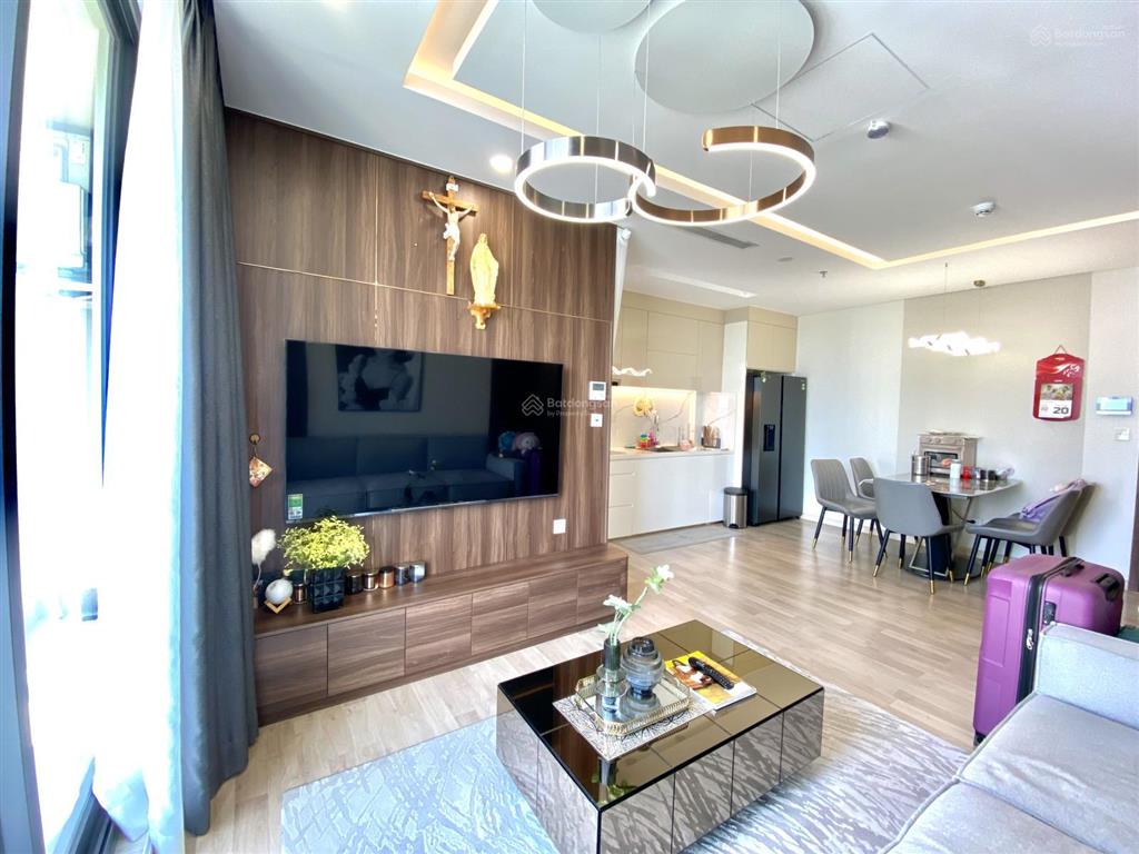 Cho thuê căn hộ 1 phòng ngủ +, nội thất sang trọng, tòa nhà ct1 luxury riverside, vcn phước long