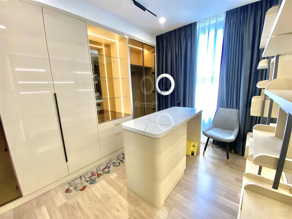 Cho thuê căn hộ 1 phòng ngủ +, nội thất sang trọng, tòa nhà ct1 luxury riverside, vcn phước long