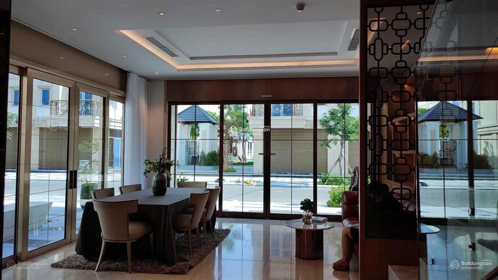 Đừng để tiền "ngủ quên" sở hữu ngay "cỗ máy in tiền" regal pavillon sổ hồng trao tay!