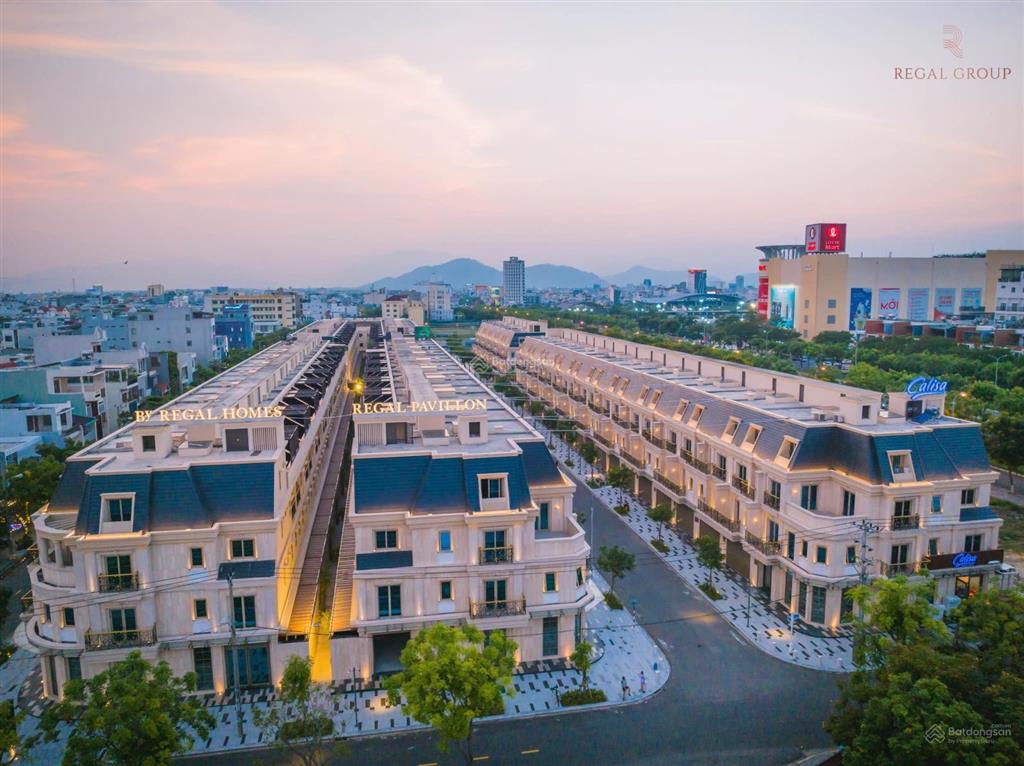 Đừng để tiền "ngủ quên" sở hữu ngay "cỗ máy in tiền" regal pavillon sổ hồng trao tay!