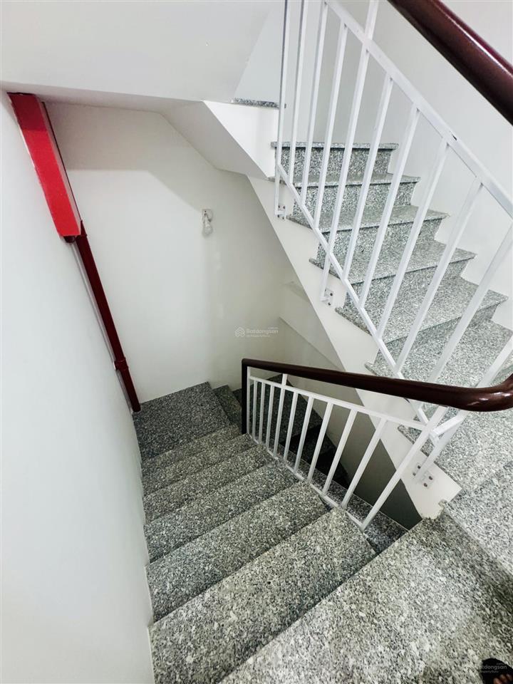Siêu phẩm dòng tiền 100tr/th, bán gấp chdv 17p, 5 tầng, 150m2 (5m x 22m), ngay emart