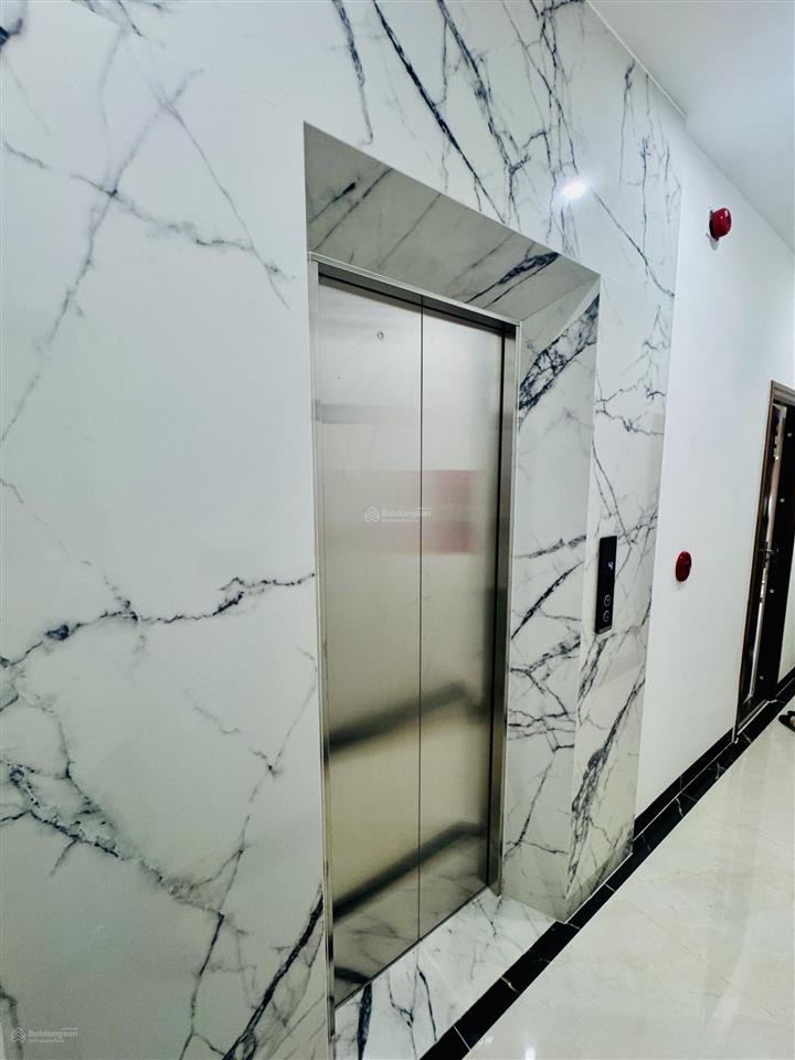 Siêu phẩm dòng tiền 100tr/th, bán gấp chdv 17p, 5 tầng, 150m2 (5m x 22m), ngay emart