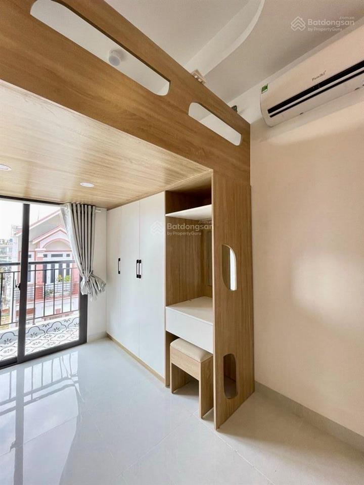 Siêu phẩm dòng tiền 100tr/th, bán gấp chdv 17p, 5 tầng, 150m2 (5m x 22m), ngay emart