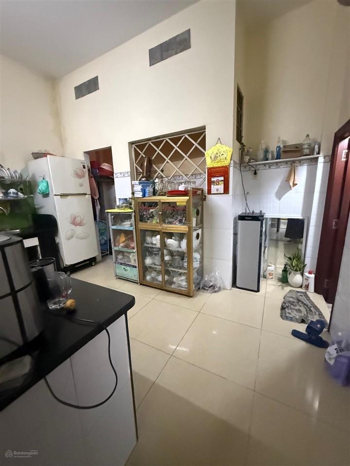 Chỉ 8,x tỷ có nhà 94m2 ngang 5m xe hơi thông gần công viên làng hoa