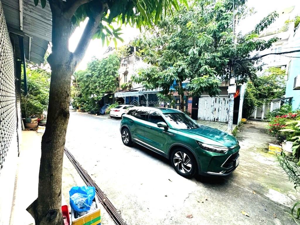 Ngay aeon mall tân phú  2 mặt hẻm xe hơi 50m  chỉ 6 tỷ