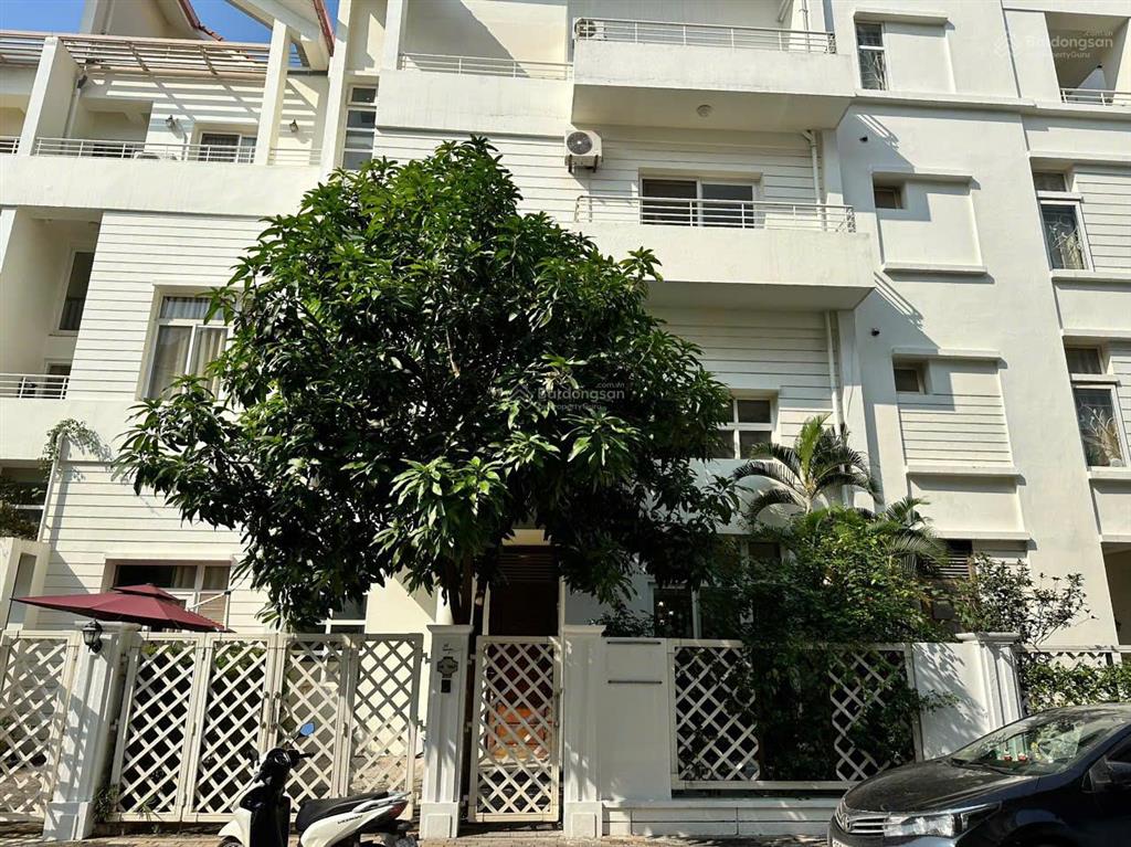Cho thuê liền kề splendora, 129m2, nhà full đồ, vườn xanh mát cực rộng, 18tr có thg lượng, sẵn xem