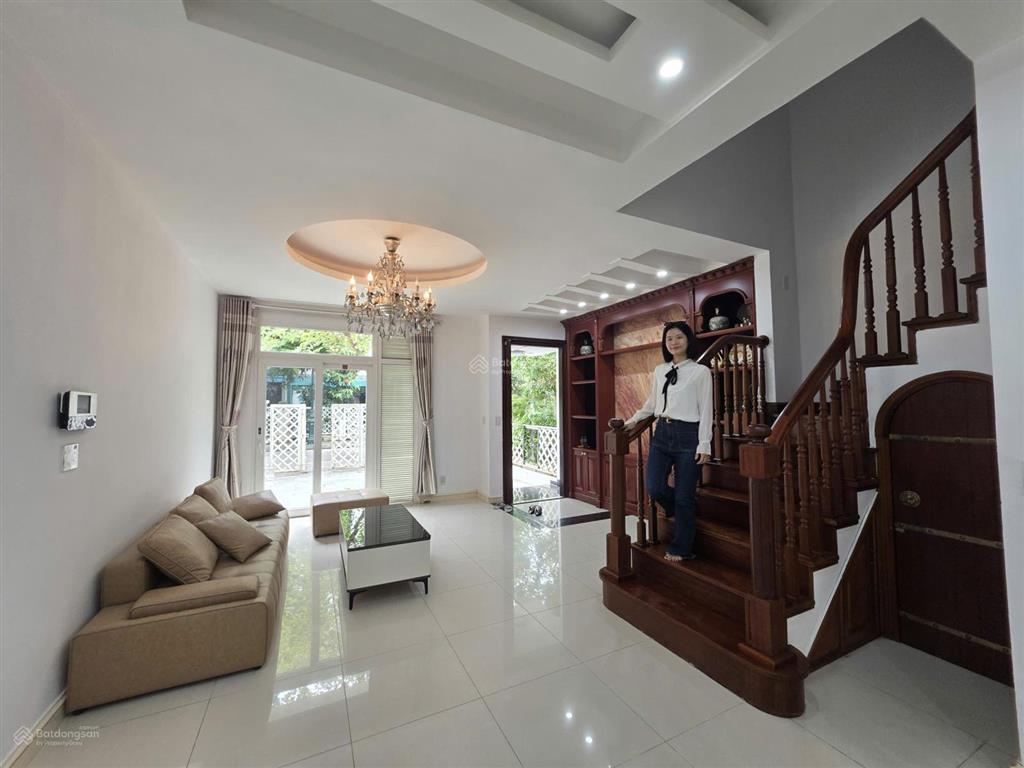 Chuyển nhượng liền kề splendora 102,6m², sổ đỏ. nhà sửa đẹp, 2 mặt thoáng, giá 24 tỷ thương lượng