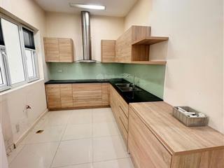 Cho thuê liền kề splendora 129m2, nội thất cơ bản, 18tr, nhà sạch đẹp, sân vườn cực rộng thoáng