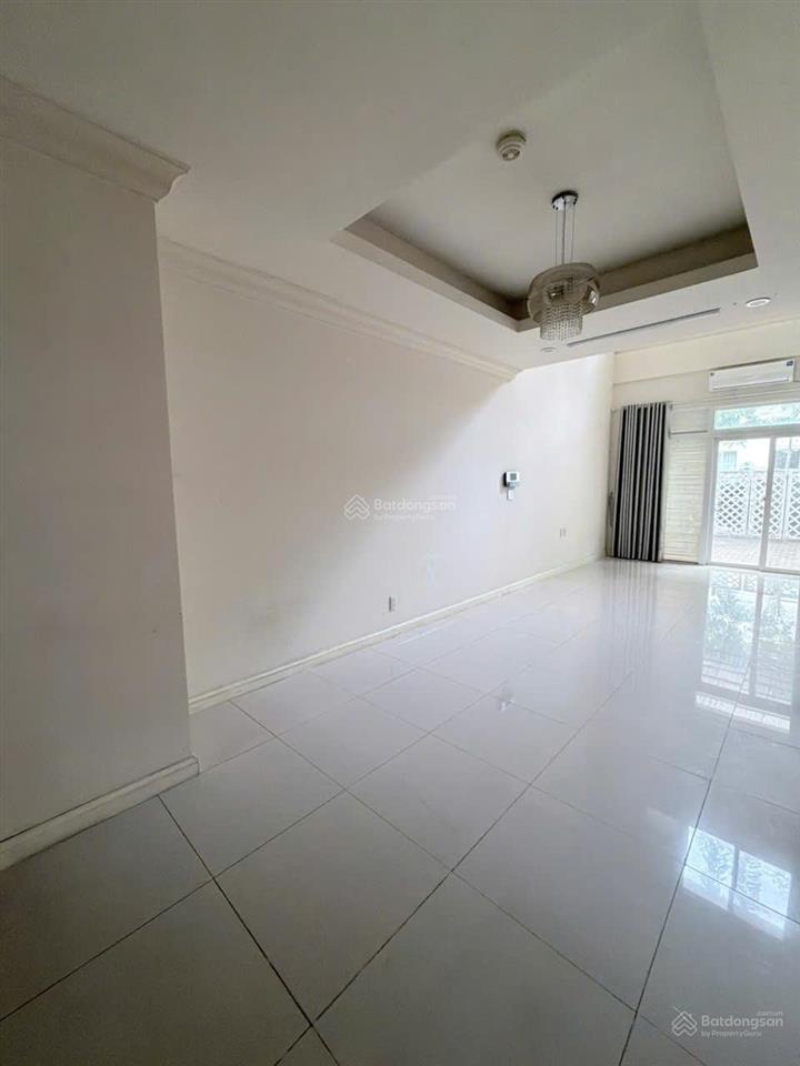 Cho thuê liền kề splendora 103m2, nội thất cơ bản, nhà thoáng, 19tr/th, sẵn ở