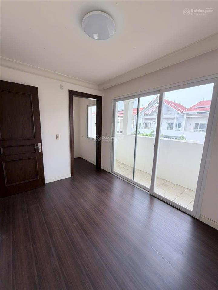 Cho thuê liền kề splendora 103m2, nội thất cơ bản, nhà thoáng, 19tr/th, sẵn ở