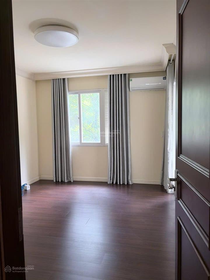 Cho thuê liền kề splendora 103m2, nội thất cơ bản, nhà thoáng, 19tr/th, sẵn ở