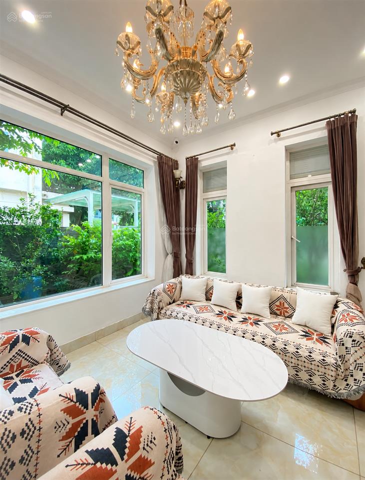 Cho thuê biệt thự splendora, 210m2, full đồ mới, nhà mới sơn, 25tr/th, sân vườn đẹp thoáng