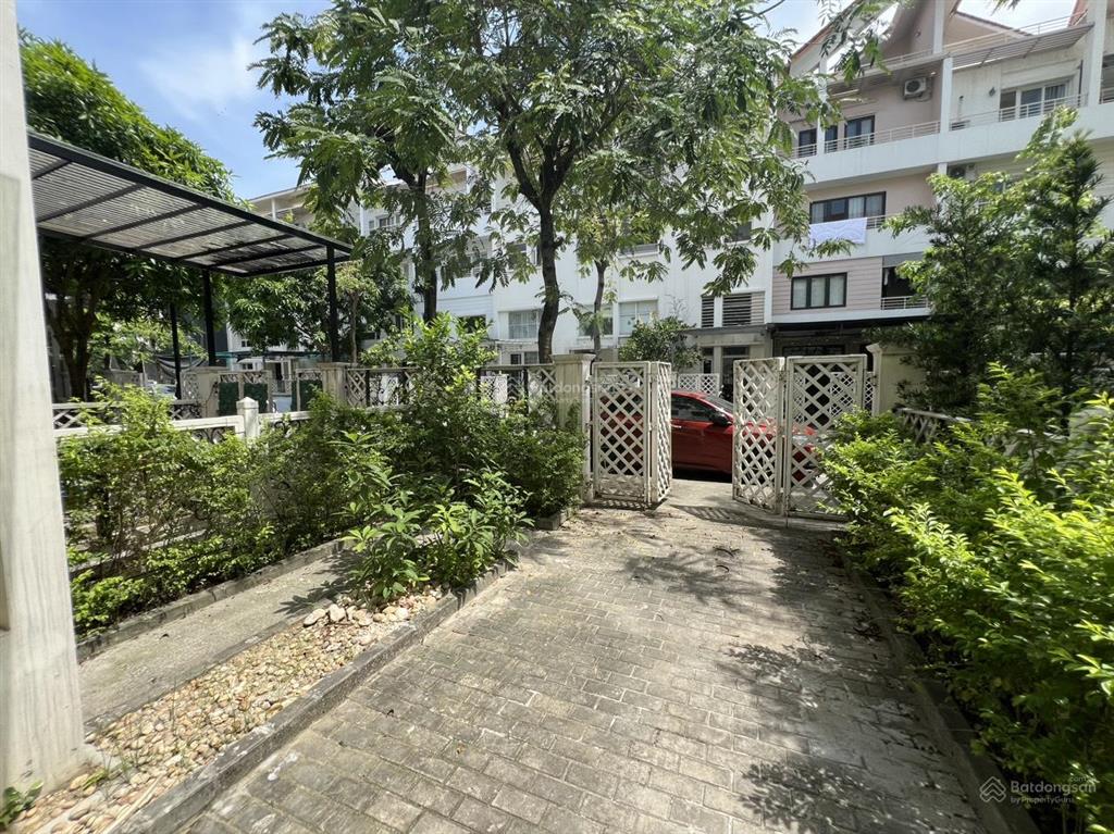 Cho thuê liền kề splendora 103m2, 15tr/tháng, nhà nội thất cơ bản, sạch sẽ, sẵn ở