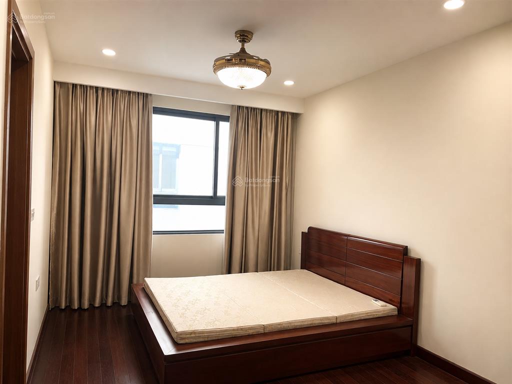 Cho thuê biệt thự vinhomes thăng long 154m2, full đồ, 22tr, nhà sạch đẹp, đủ công năng