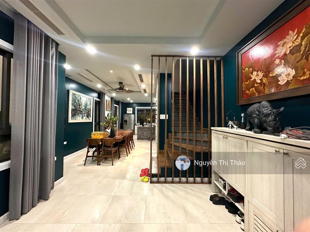 Bán btsl vinhomes thăng long 130m2, sân vườn rộng, nhà sửa đẹp, sổ đỏ, giá sốc 184tr/m2