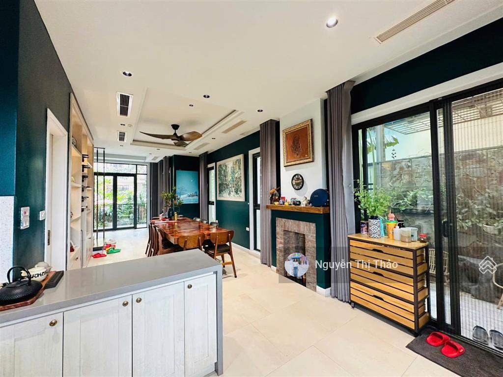 Bán btsl vinhomes thăng long 130m2, sân vườn rộng, nhà sửa đẹp, sổ đỏ, giá sốc 184tr/m2