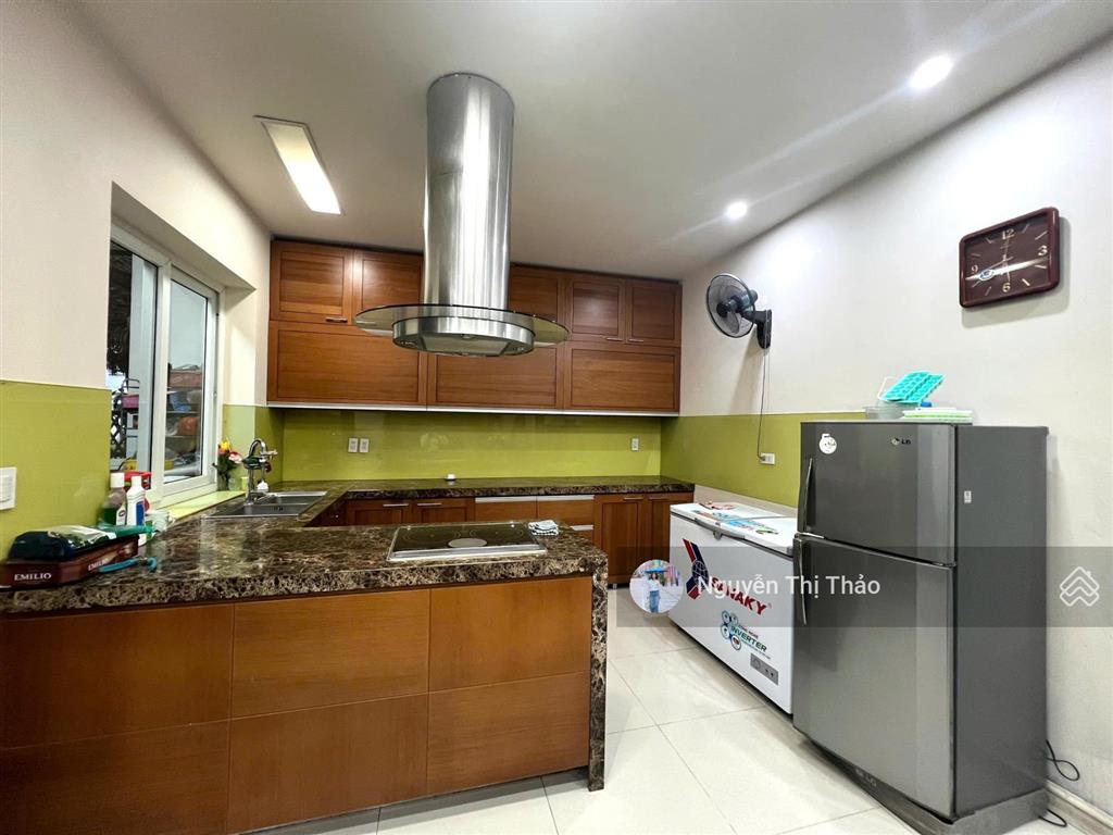 Cho thuê liền kề splendora 145m2, nhà full đồ, sạch sẽ, 23 triệu/th, sân vườn rộng, sẵn xem
