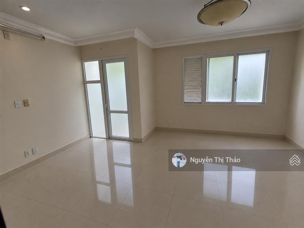 Cho thuê liền kề splendora, 103m2, nhà mới sơn mới lại, 17tr, nội thất cơ bản