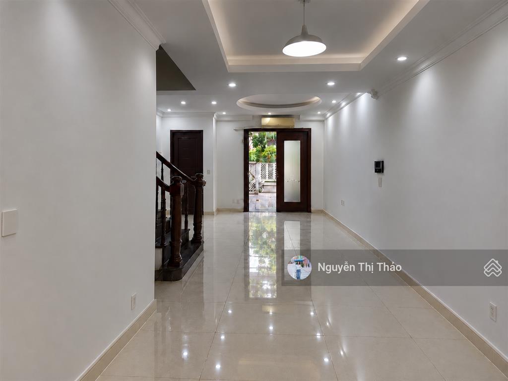 Cho thuê liền kề splendora, 103m2, nhà mới sơn mới lại, 17tr, nội thất cơ bản