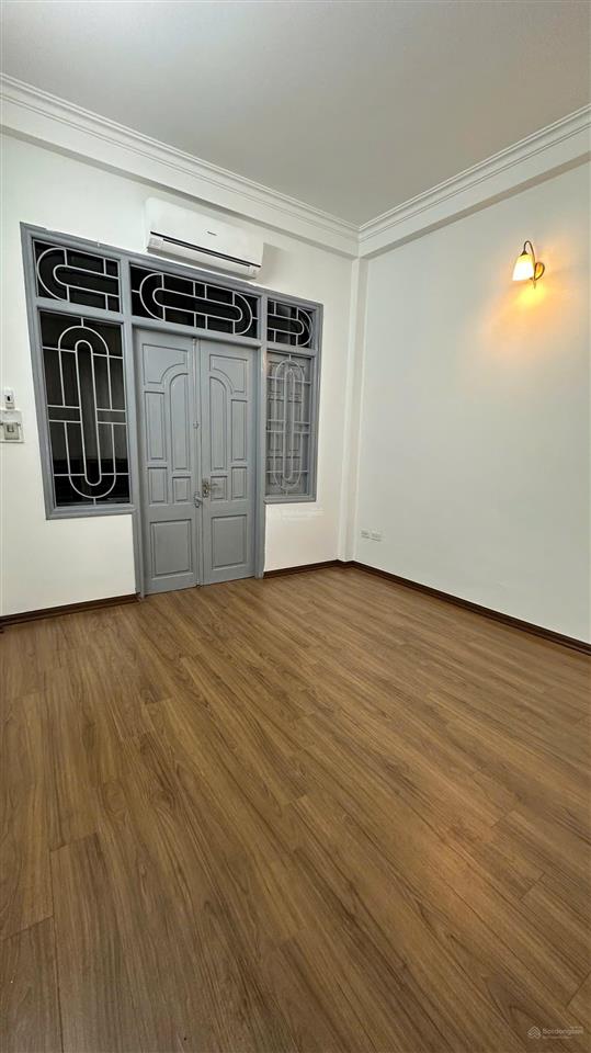 Thụy khuê nhà mới 5 tầng, 3 ngủ gần hồ
