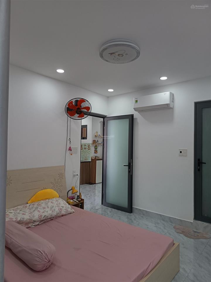 Bán căn hộ chung cư cmt8 trường chinh 55m2 2tỷ8