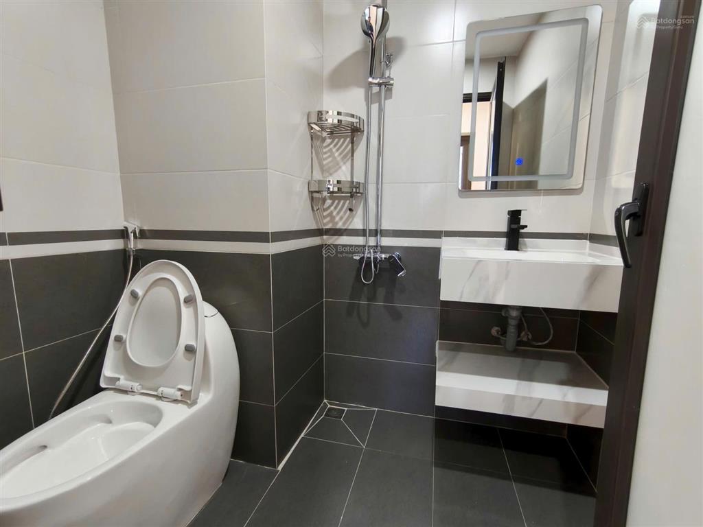 Siêu rẻ  bán căn 3pn 73m2 view hồ đẹp long lanh kđt tp giao lưu chỉ 5,7 tỷ