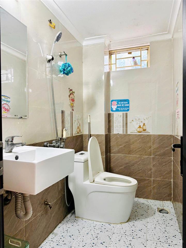Bán nhà kim giang 44.8m x 4 tầng  full thổ cư  sổ đỏ nét vị trí ngõ 908 kim giang, cách tr