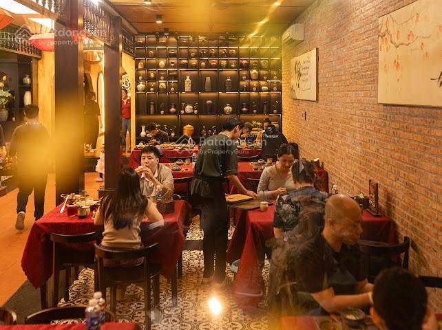 Cho thuê mặt bằng nhà hàng sẵn sàng kinh doanh ngay