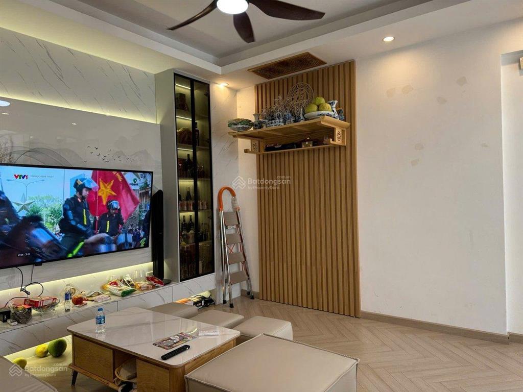 62m2 2 pn 5,75 tỷ  nhà đẹp giá tốt khu vực hot  full nội thất. 0979 497 ***