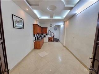 8,15 tỷ sở hữu nhà trung tâm 5 tầng cực đẹp 31m2 5 tầng ngõ thông. 0979 497 ***