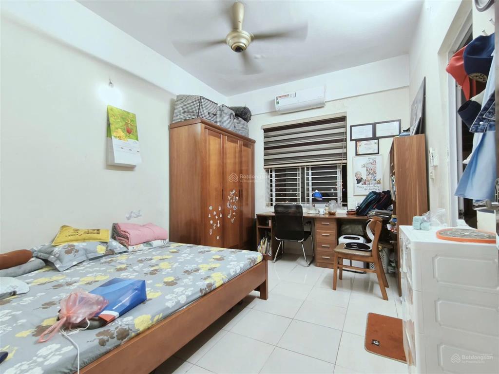 Cắt lỗ căn góc 77m², 2pn nổi bật tp giao lưu 5,6 tỷ  full nội thất  0979 497 ***