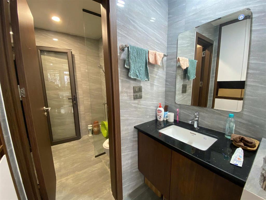 Căn hộ lô góc  80m2  giá 6,2 tỷ  3pn  2wc  full nội thất đẹp
