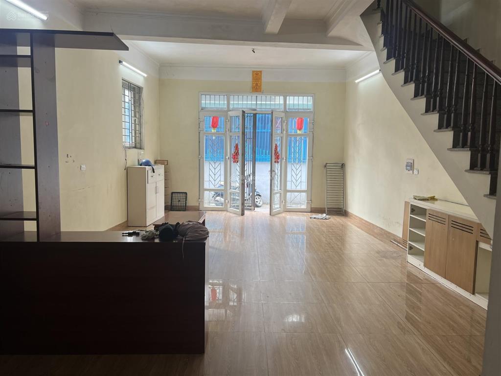 Thuê nhà nguyên căn giá rẻ 60m *3 tằng