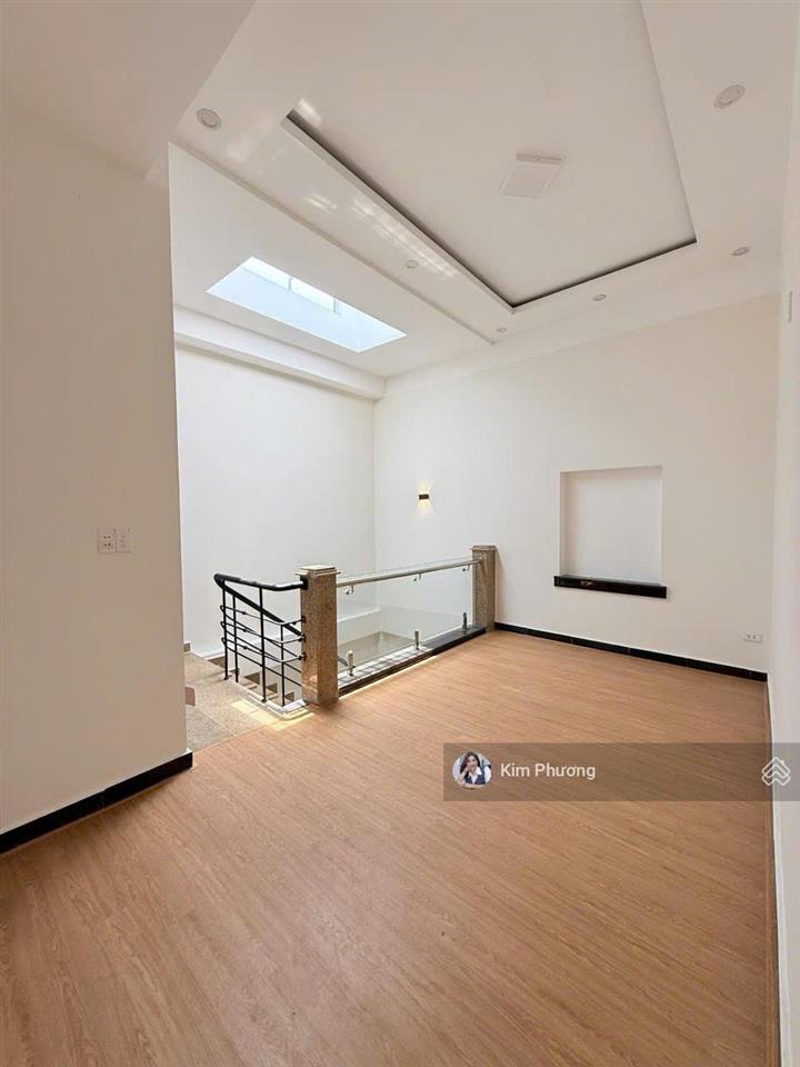 Chính chủ bán nhanh nhà 2 tầng + 1 hầm mặt tiền ngô quyền, dtsd 161m², gần biển, nhà mới vào ở ngay