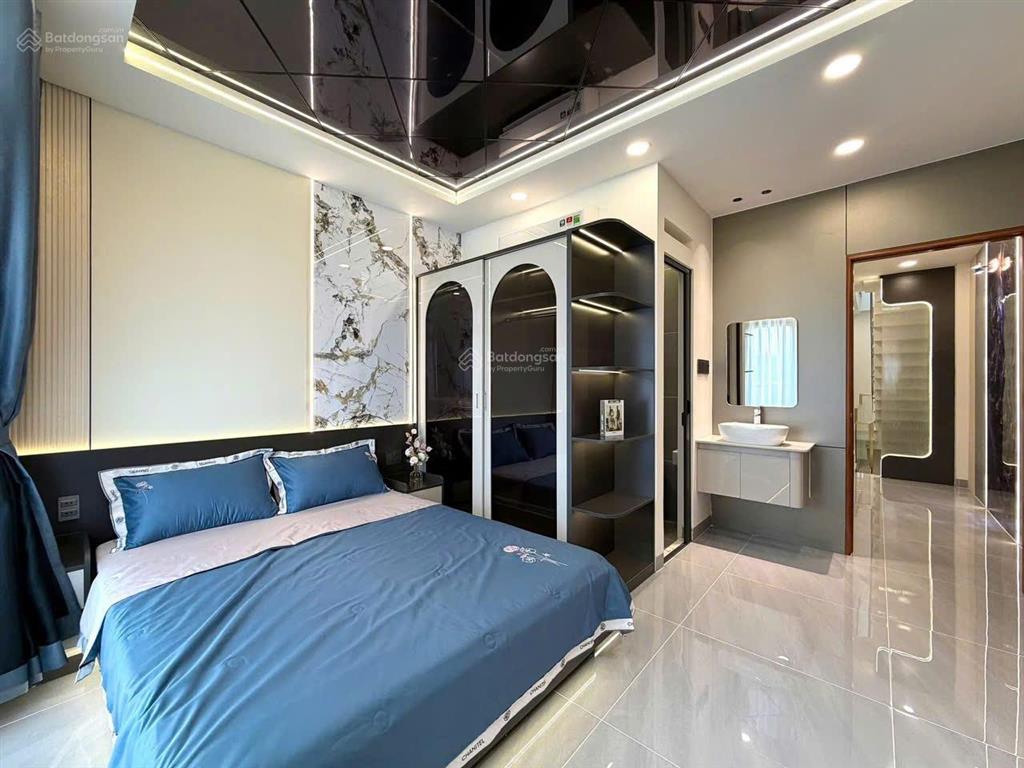 Chuyển công tác bán nhà hậu giang, 64m2, 6 tầng btct, 5 pn 6wc,thiết kế hiện đại,gần trường lam sơn