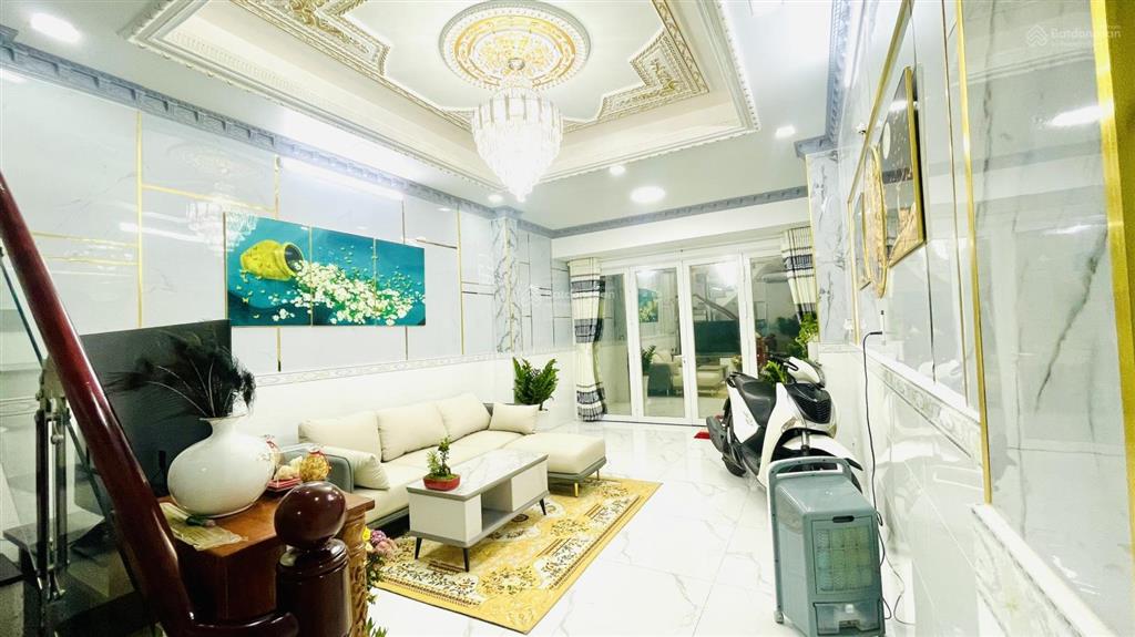 Ngộp bank bán gấp nhà gần chợ khiếu năng tĩnh, 68m2, 3 tầng đúc, 4 pn, đường rộng 5m tiện cho thuê