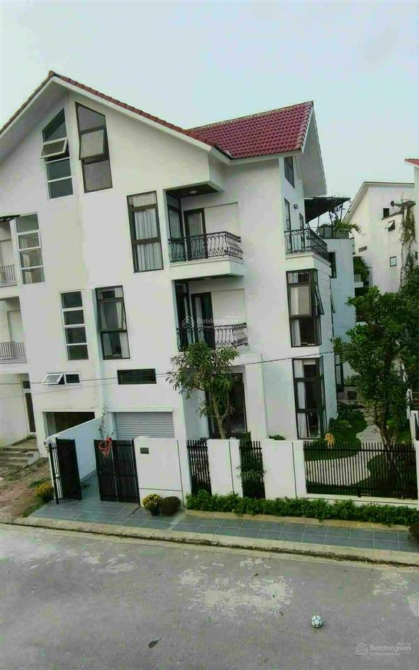Ở nhà như nghỉ dưỡng. cách vinsmart city 10 phút. sở hữu biệt thự chỉ với 100tr/m2, hơn 20 tỷ