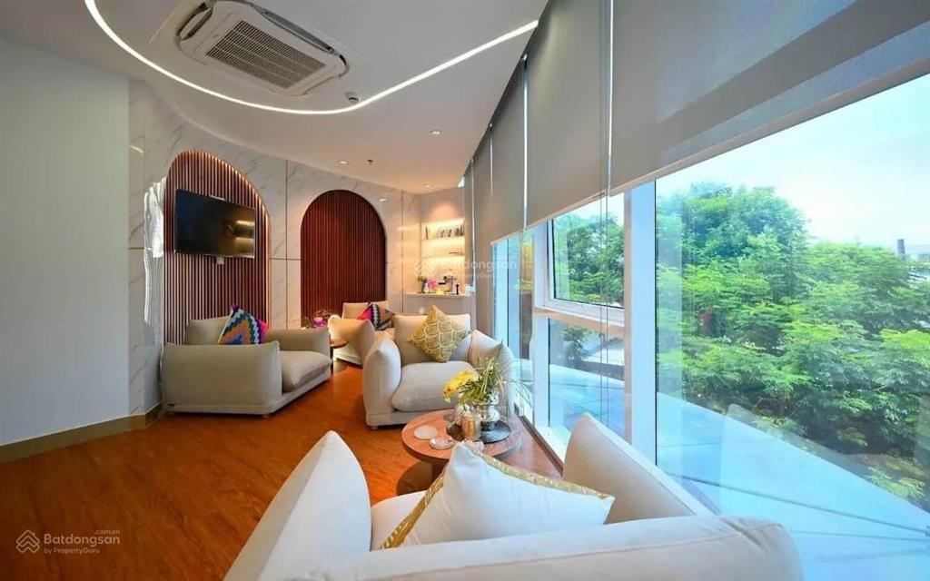 Bán nhà nguyễn trãi 386.5m²  góc 2 mặt tiền thu 35.000 usd/tháng  quận 1  giá 450 tỷ