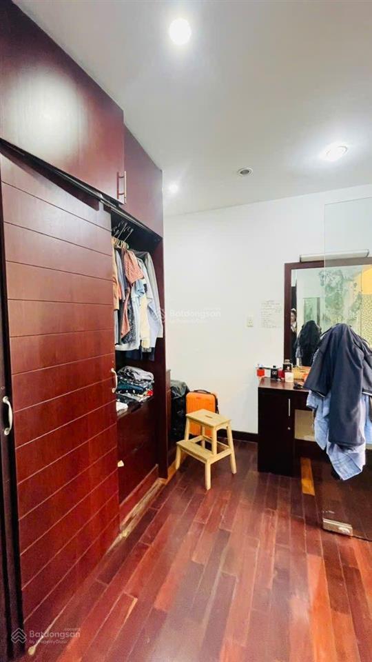 Bán nhà phạm cự lượng 233m²  biệt thự phố 3 tầng  có gara, hồ cá, hầm rượu  giá 42.5 tỷ