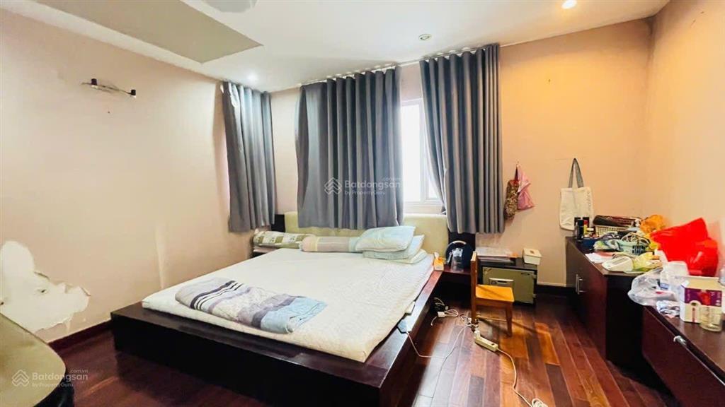 Bán nhà phạm cự lượng 233m²  biệt thự phố 3 tầng  có gara, hồ cá, hầm rượu  giá 42.5 tỷ