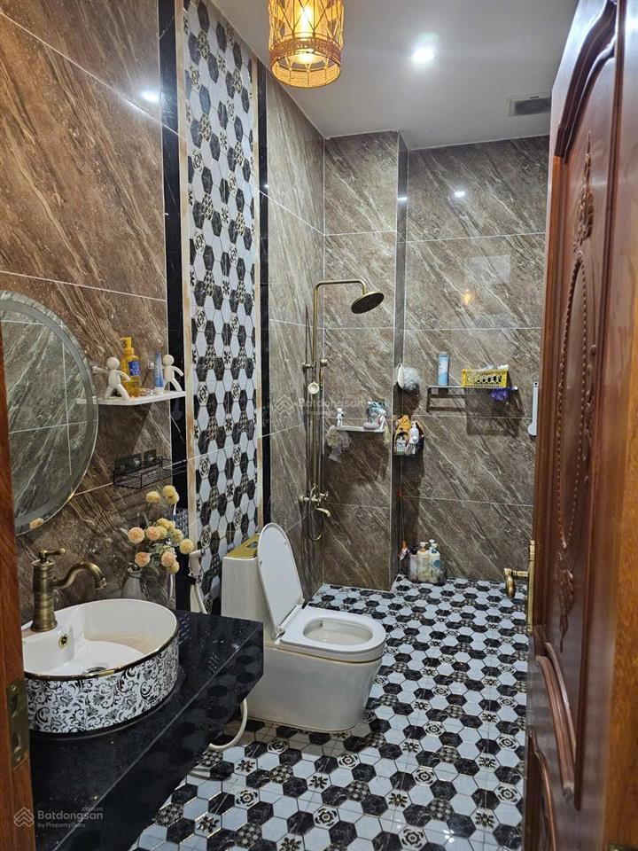 Nhà mặt tiền đường số 2, quận 8  dt 6x20m  5 tầng nhà mới  giá 12 tỷ