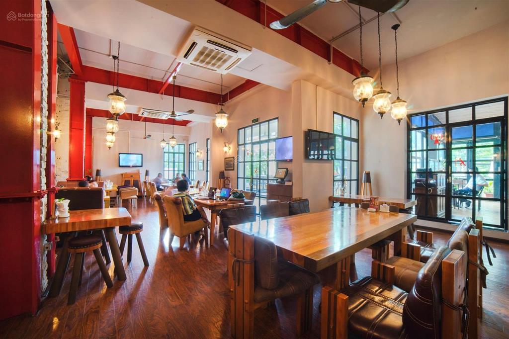 Cho thuê biệt thự lô góc đắc địa  q. hai bà trưng  mặt tiền 50m