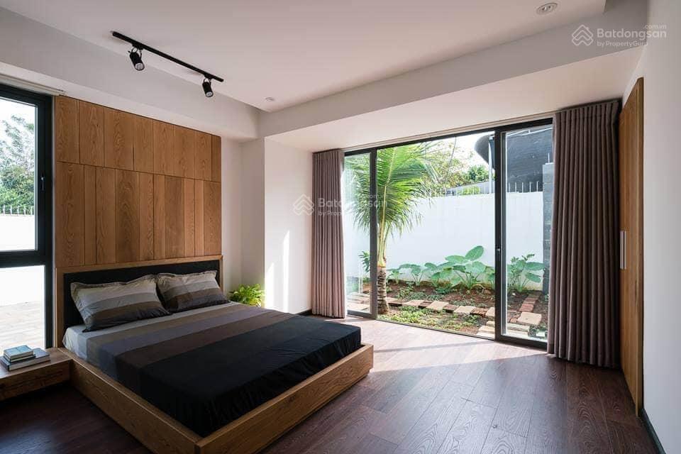 Bán nhà nhật chiêu ngõ ô tô thông lạc long quân, có sân vườn, gần hồ tây