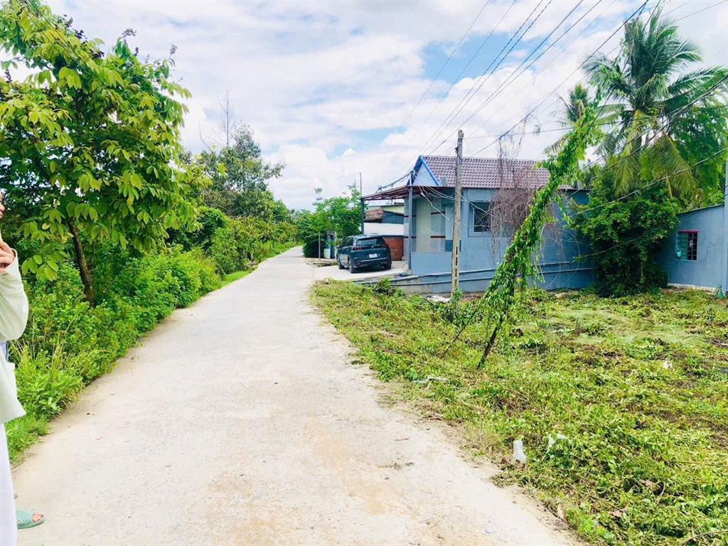 . CHÍNH CHỦ GỬI BÁN 300M2 ĐẤT THỔ CƯ / 1 TỶ 100 TRIỆU