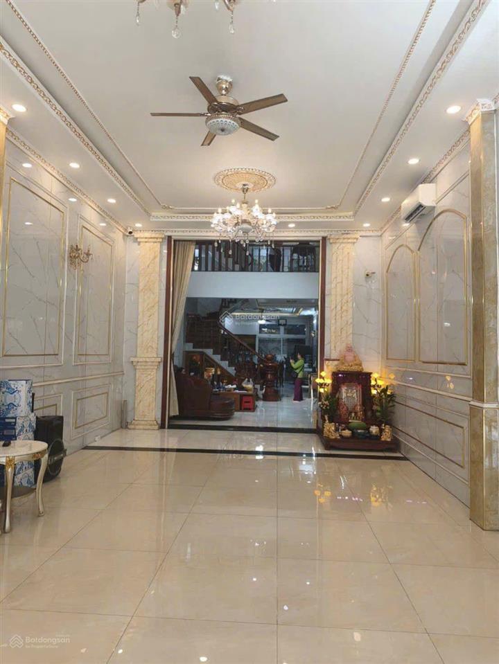 # mặt tiền kinh doanh biệt thự 5 tầng btct
#góc 3 mặt tiền đường phan văn hớn gần chợ đại hải hm