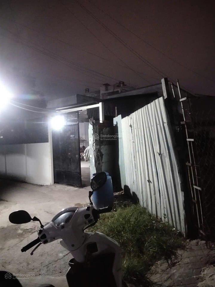 Bán đất & nhà cấp 4 lô góc 2 mặt tiền hẻm thị trấn hóc môn #vị trí 1/ đường bà triệu, thị trấ