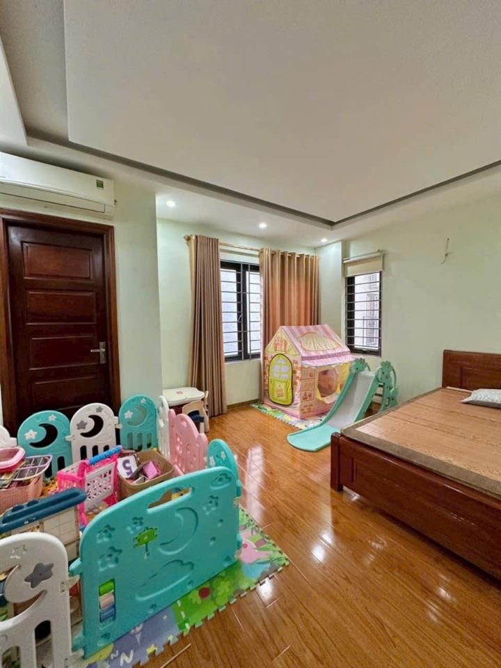 🔥TÀI CHÍNH 8 TỶ - DÂN XÂY CÒN NHƯ MỚI - TT ĐỐNG ĐA - THÁI THỊNH - TÂY SƠN - LÁNG 100% KO QH - MẶT TIỀN ĐẸP - SỔ VUÔNG Đ