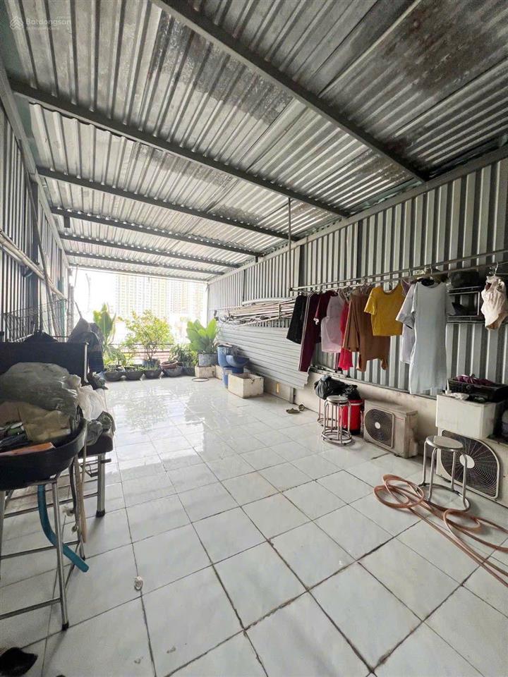 Bán nr hxh 3 tầng tại bình thành, 60m2, 2pn, 2wc bao đẹp