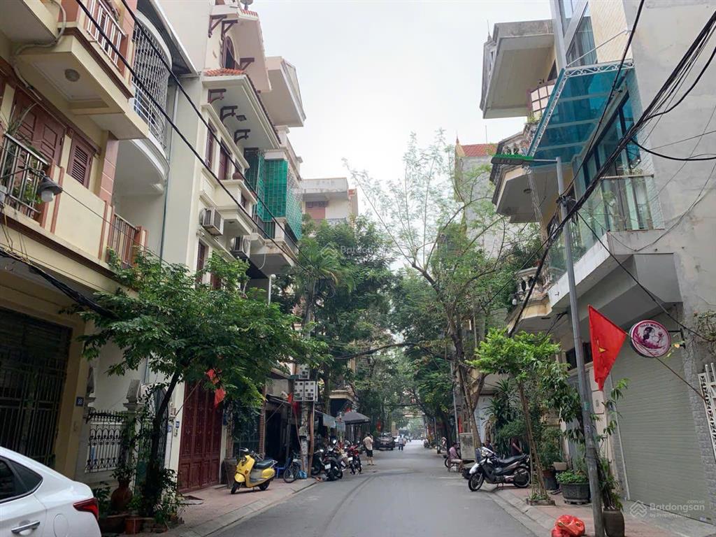 Chính chủ bán nhà ngõ 105 xuân la, phân lô tổng cục 2  50m2 ô tô tránh, kinh doanh giá 19,9 tỷ.